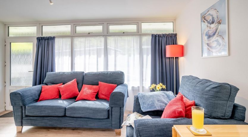 Photo of 2 Bed in Mumbles