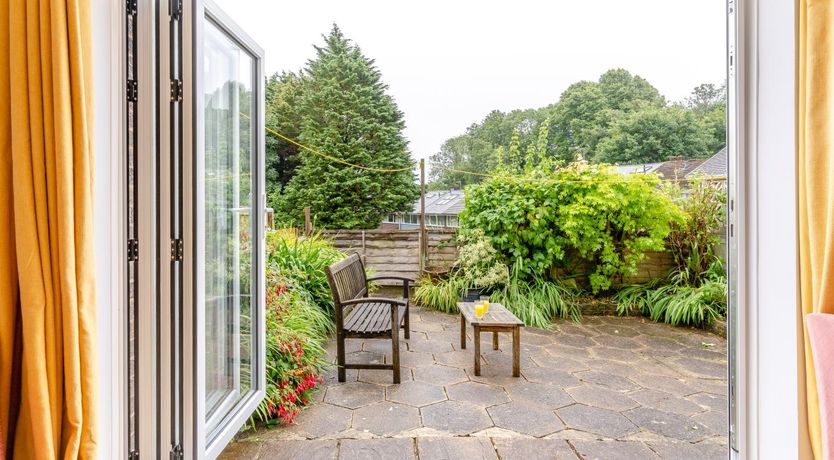 Photo of 2 Bed in Mumbles