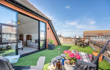 2 Bed in Pevensey Bay Holiday Home