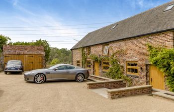 7 Bed in Stoke-on-Trent Holiday Home