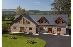 Photo of 9-bed-in-brecon-1