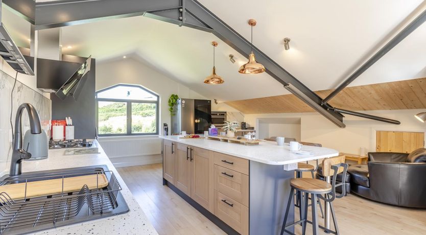 Photo of 3 Bed in South Molton