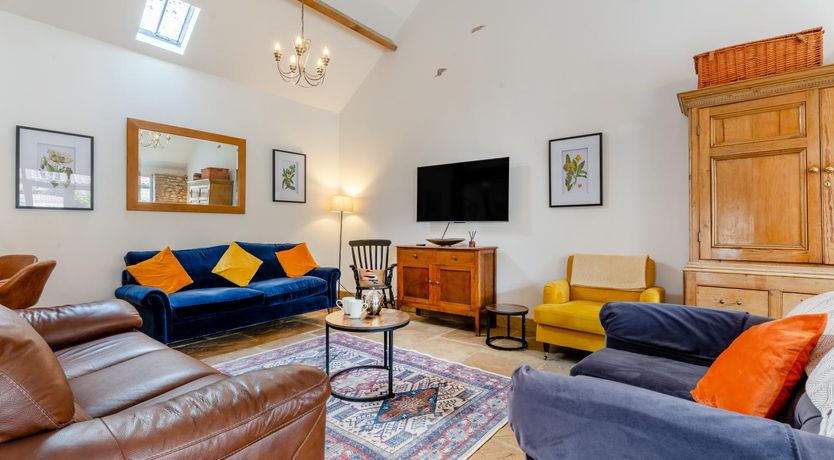 Photo of 4 Bed in Cawton