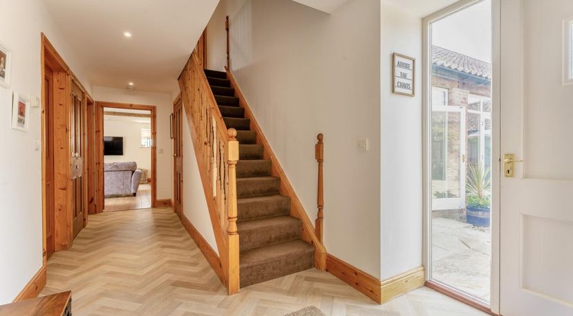 Photo of 4 Bed in Cawton