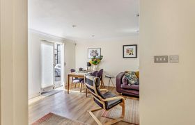 Photo of 2-bed-in-bath-22