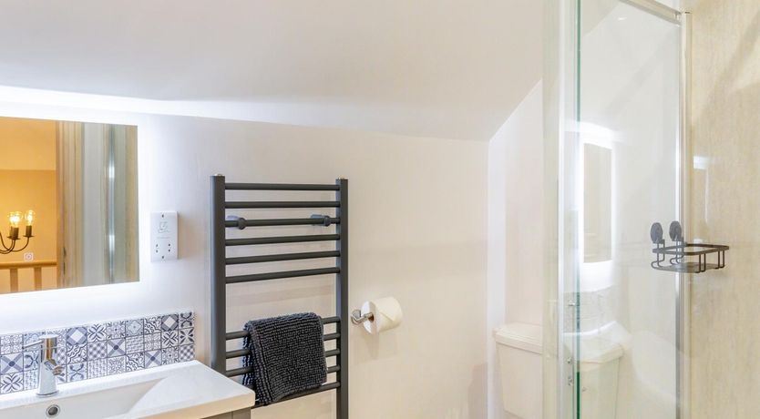 Photo of 2 Bed in Summerbridge