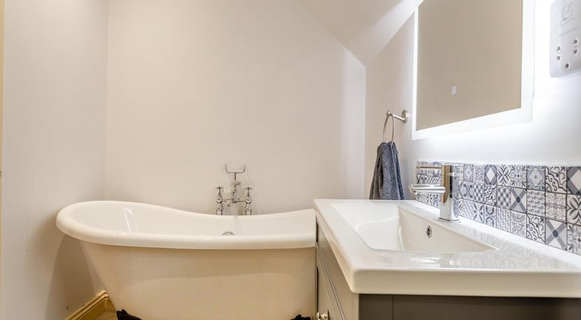 Photo of 2 Bed in Summerbridge