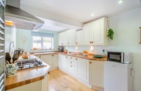 Photo of 4-bed-in-barmouth-2