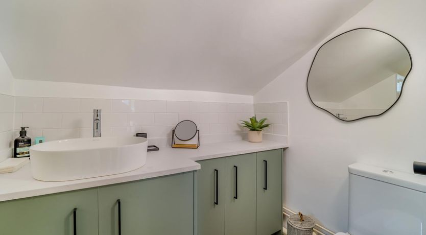 Photo of 2 Bed in Bournemouth