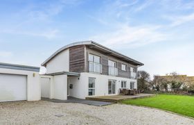 Photo of 4-bed-in-widemouth-bay