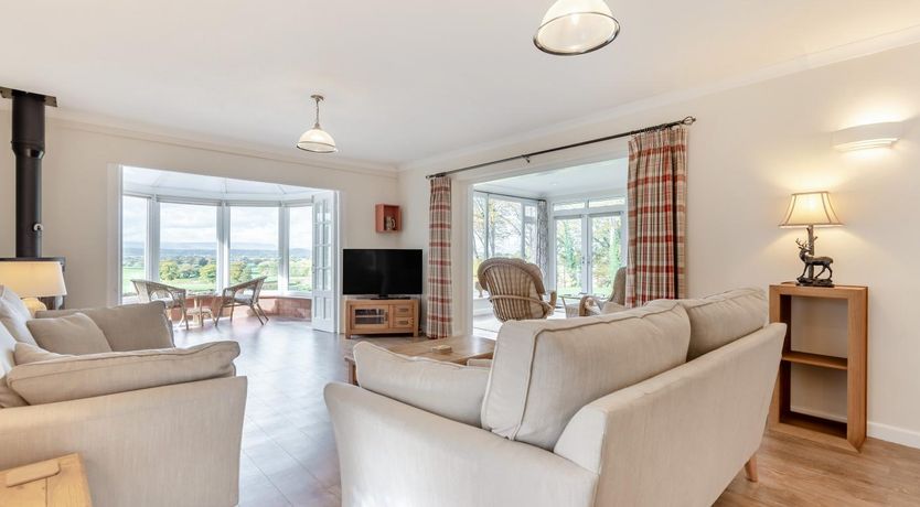 Photo of 4 Bed in Hereford
