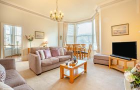 Photo of 2-bed-in-scarborough-14