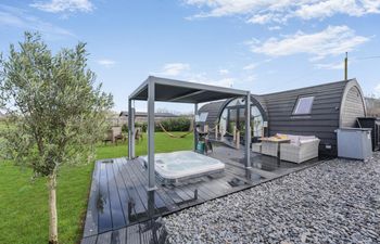2 Bed in Walberton Holiday Home