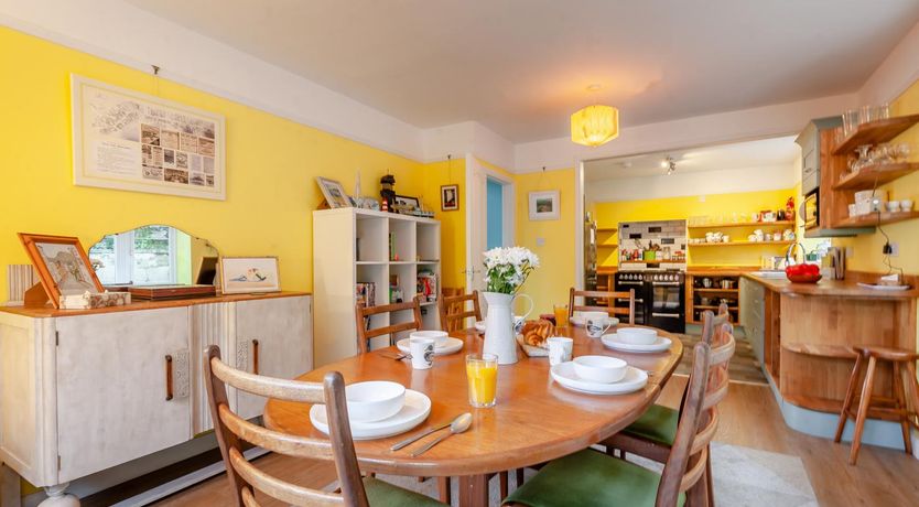 Photo of 3 Bed in Ilfracombe