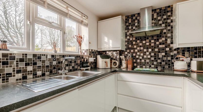 Photo of 2 Bed in Broadstairs