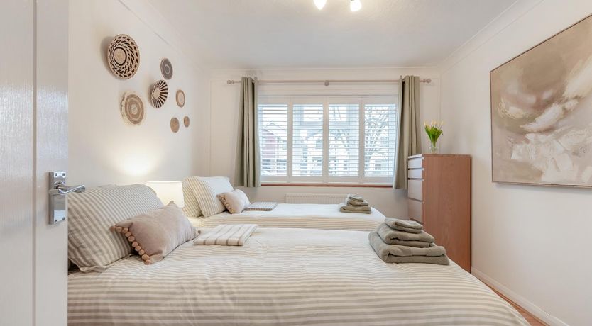 Photo of 2 Bed in Broadstairs