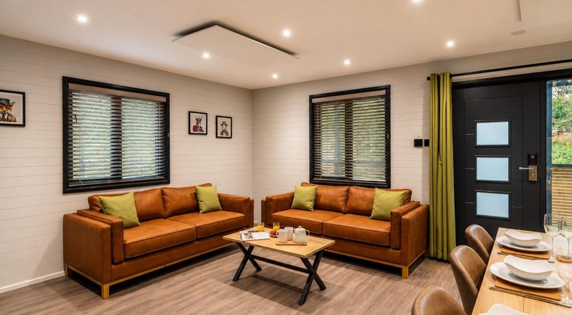 Photo of 3 Bed in Looe