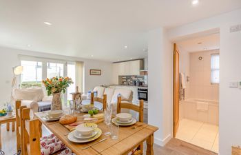 2 Bed in Dartmouth Holiday Home