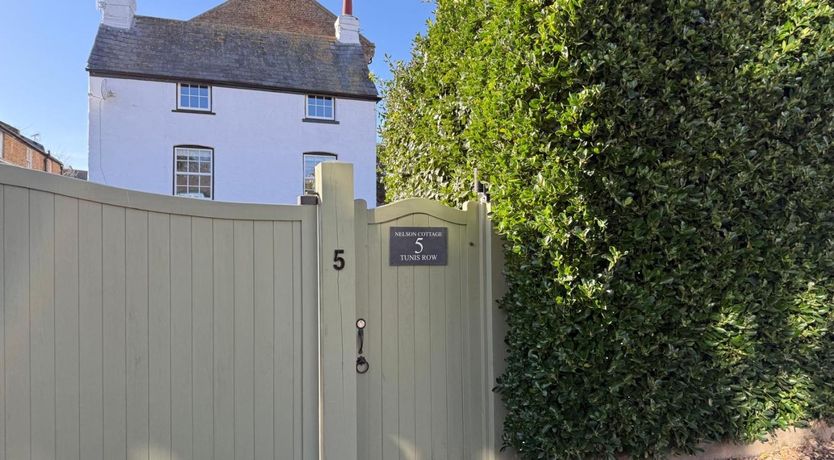 Photo of 3 Bed in Broadstairs