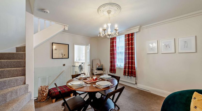 Photo of 2 Bed in Chester