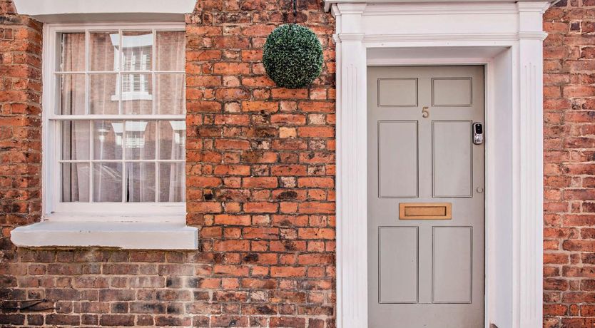 Photo of 2 Bed in Chester