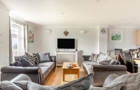 Photo of 4-bed-in-newquay-8
