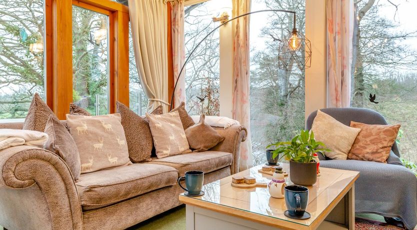 Photo of 4 Bed in Kelso