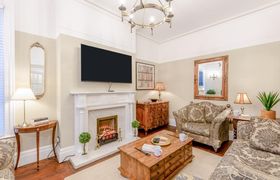 Photo of 4-bed-in-southport