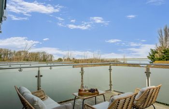 2 Bed in Totland Bay Holiday Home