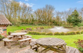 1 Bed in Milton Abbas Holiday Home