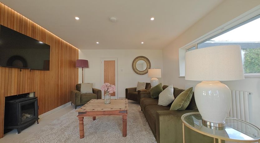 Photo of 4 Bed in Aberdovey