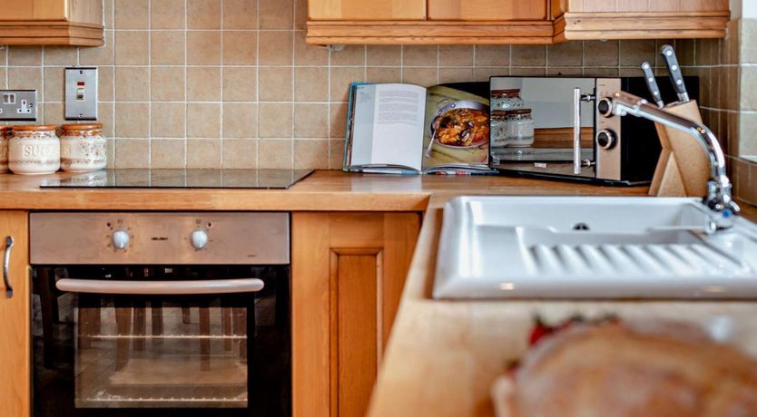 Photo of 1 Bed in Looe