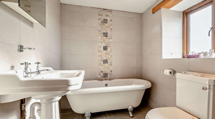 Photo of 1 Bed in Looe