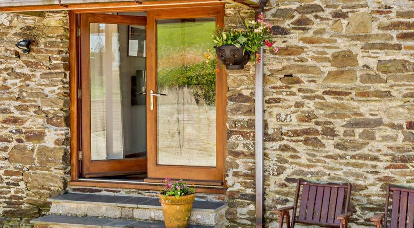 Photo of 1 Bed in Looe