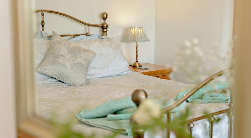 Photo of 1 Bed in Looe