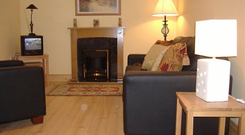 Photo of Clifden Town Cottage (224)