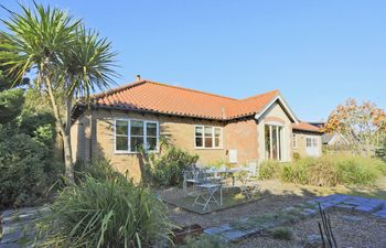 White Clouds Holiday Cottage