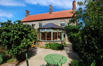 Folly Cottage Holiday Cottage