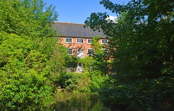 Eades Mill Holiday Cottage