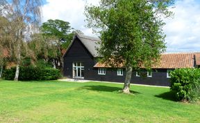 Photo of Burtons Farm Barn