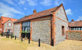 Photo of Swallow Barn