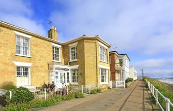 Cliff House Holiday Cottage