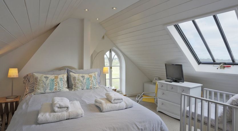 Photo of Harbour Cottage