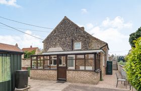 Photo of violet-cottage-family-cottage