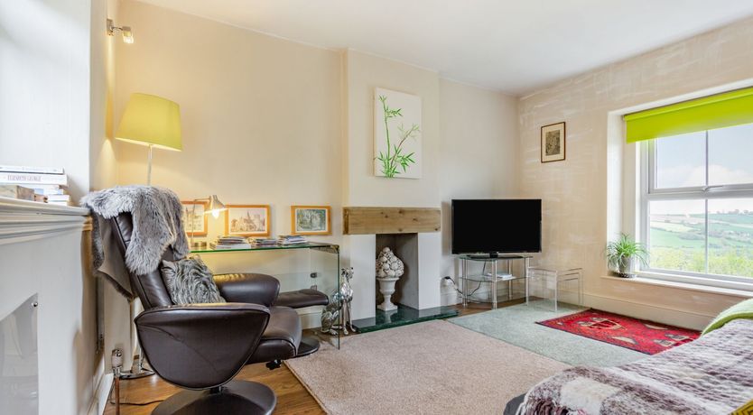 Photo of Hillside Cottage