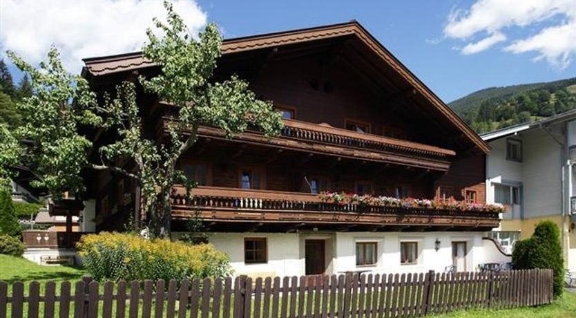 Photo of Apartment Gretl, Chalet Alte Bachmuhle