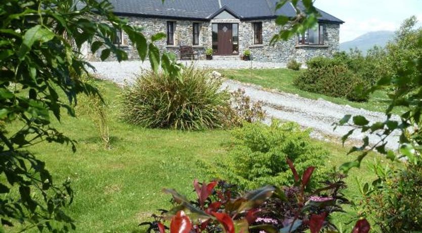 Photo of Large Connemara Cottage