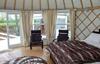Lakeview Yurt Holiday Cottage