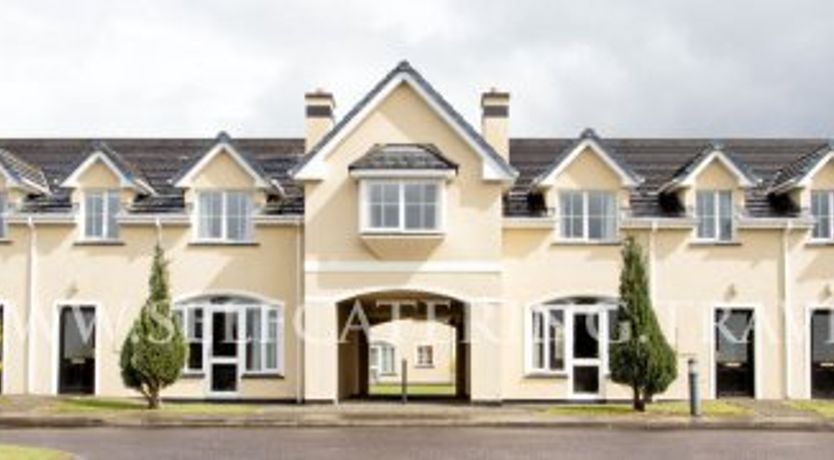 Photo of Killarney Holiday Village 1