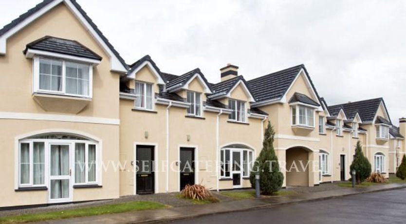 Photo of Killarney Holiday Village 1